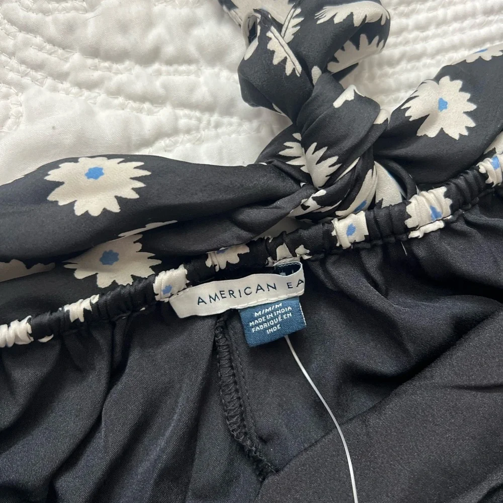 American Eagle Dress Size Medium NWT - Picture 8 of 8